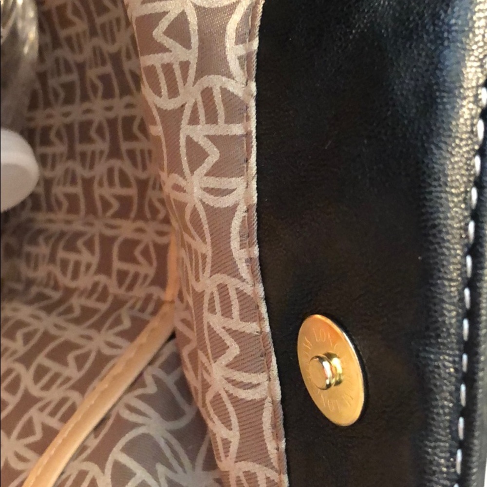 Purse - Picture 3 of 5